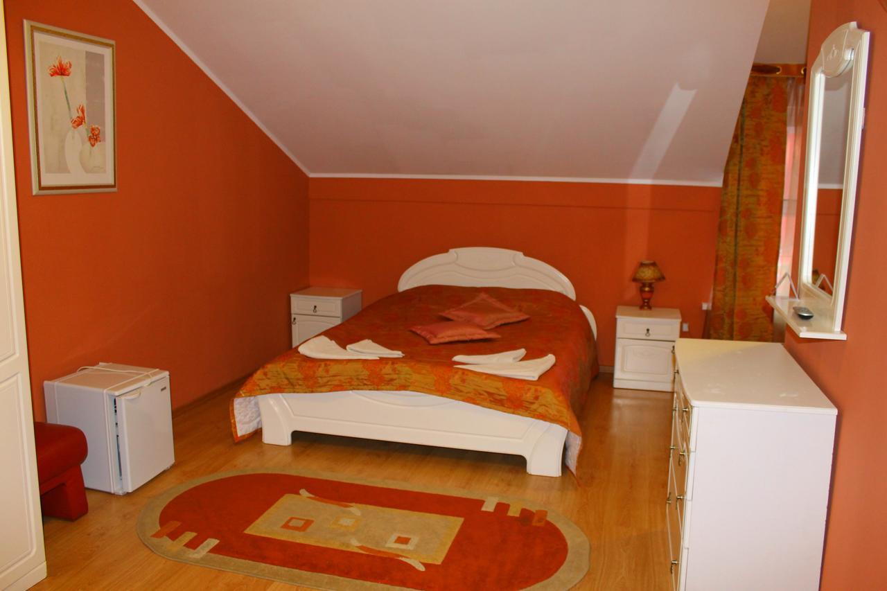 Dudinka - City Mini Hotel ボリソフ エクステリア 写真